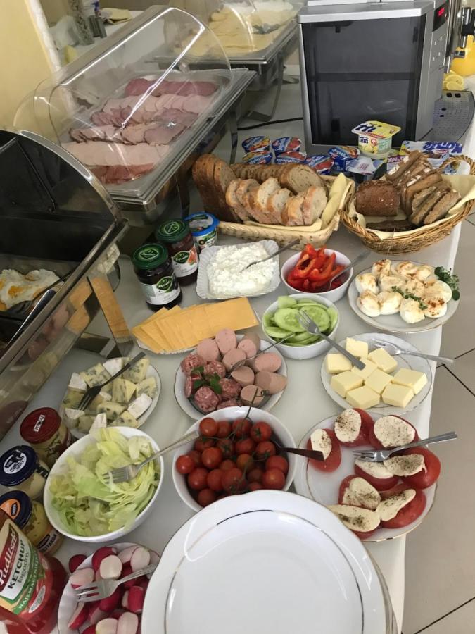 Zajazd Restauracja Paradise Czaplinek Luaran gambar