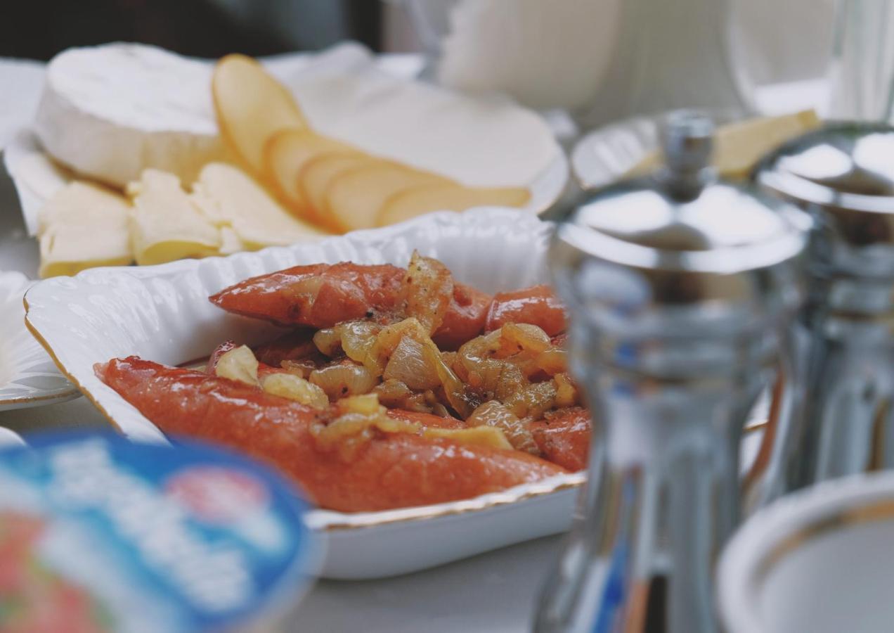 Zajazd Restauracja Paradise Czaplinek Luaran gambar