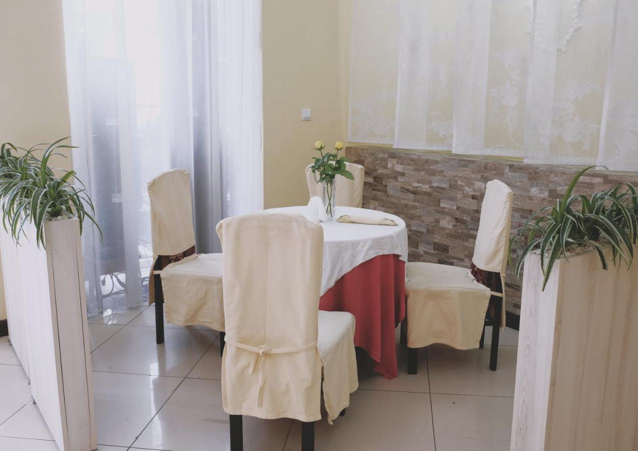 Zajazd Restauracja Paradise Czaplinek Luaran gambar